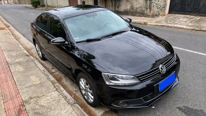 Volkswagen Jetta COMFORTLINE 2.0 8V FLEX 2012