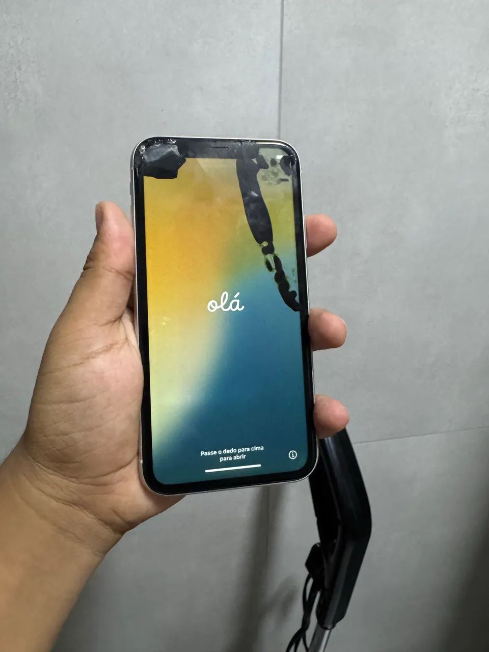 iPhone XR 128gb com detalhes  - Foto 5
