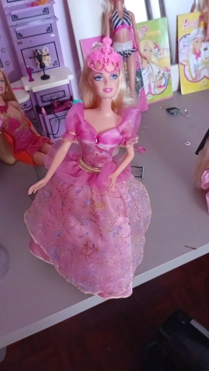 Barbie Corinne as três mosqueteiras