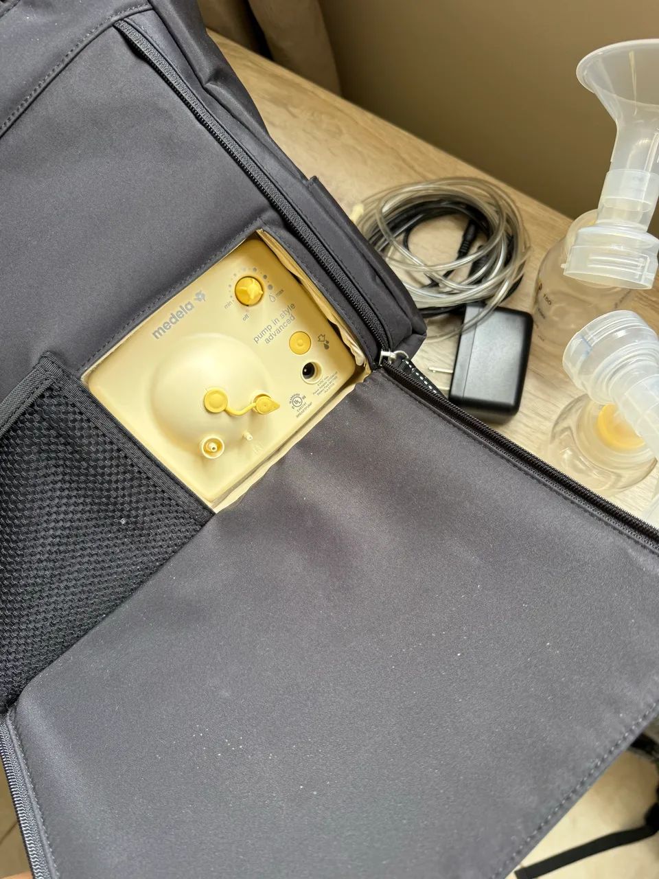 Bomba Extratora de Leite MEDELA Dupla - Foto 4
