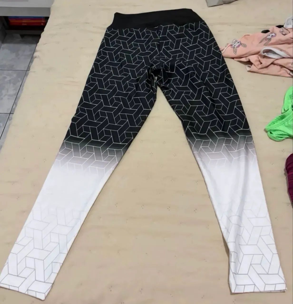 Calça legging - Tamanho M  - Foto 4
