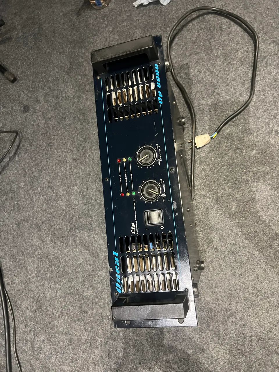 Vende - se 02 Sub Oneal e 01 amplificador 8000 Oneal - Foto 3