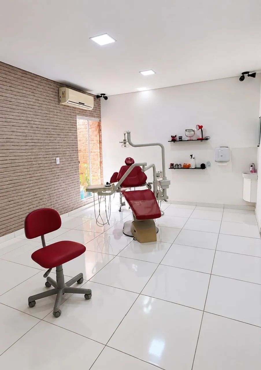 VENDE-SE CONJUNTO DE EQUIPAMENTOS ODONTOLÓGICOS