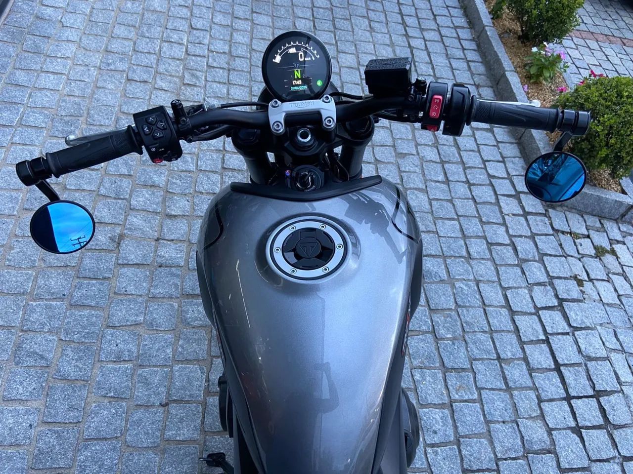 Triumph Trident 660 - Foto 5