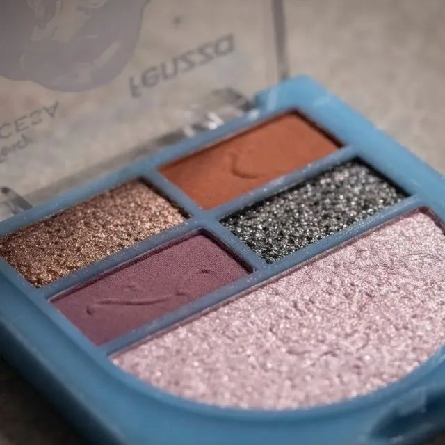 Paleta Sombras e Iluminador Princesas Disney Fenzza Jasmine - Foto 3