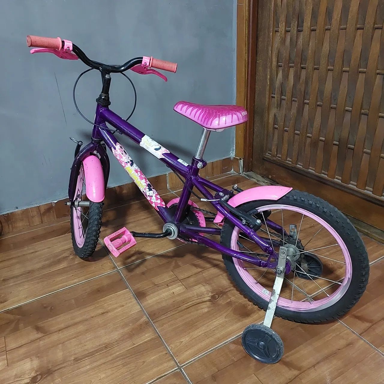 Bicicleta Infantil Aro 16 Menina - Roxa e Rosa (Com Rodinhas) - Foto 4