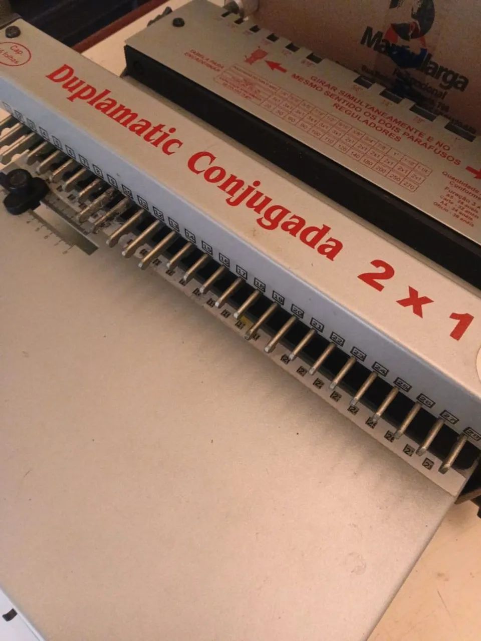 Encadernadora Lassane 2x1 furo quadrado conjugada - oferta pra vender rápido  - Foto 3