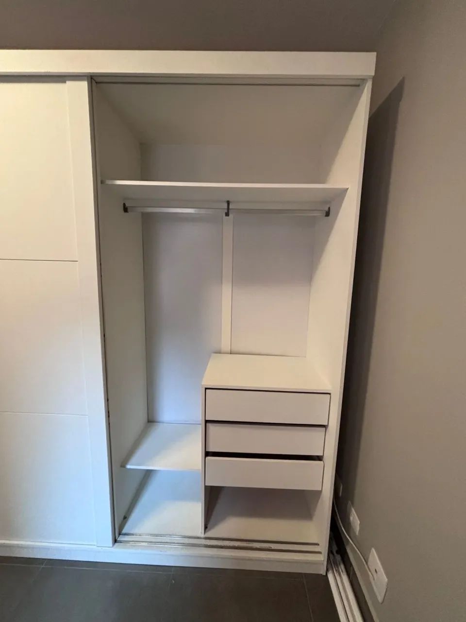 GUARDA-ROUPA BRANCO // ARMÁRIO - Foto 3