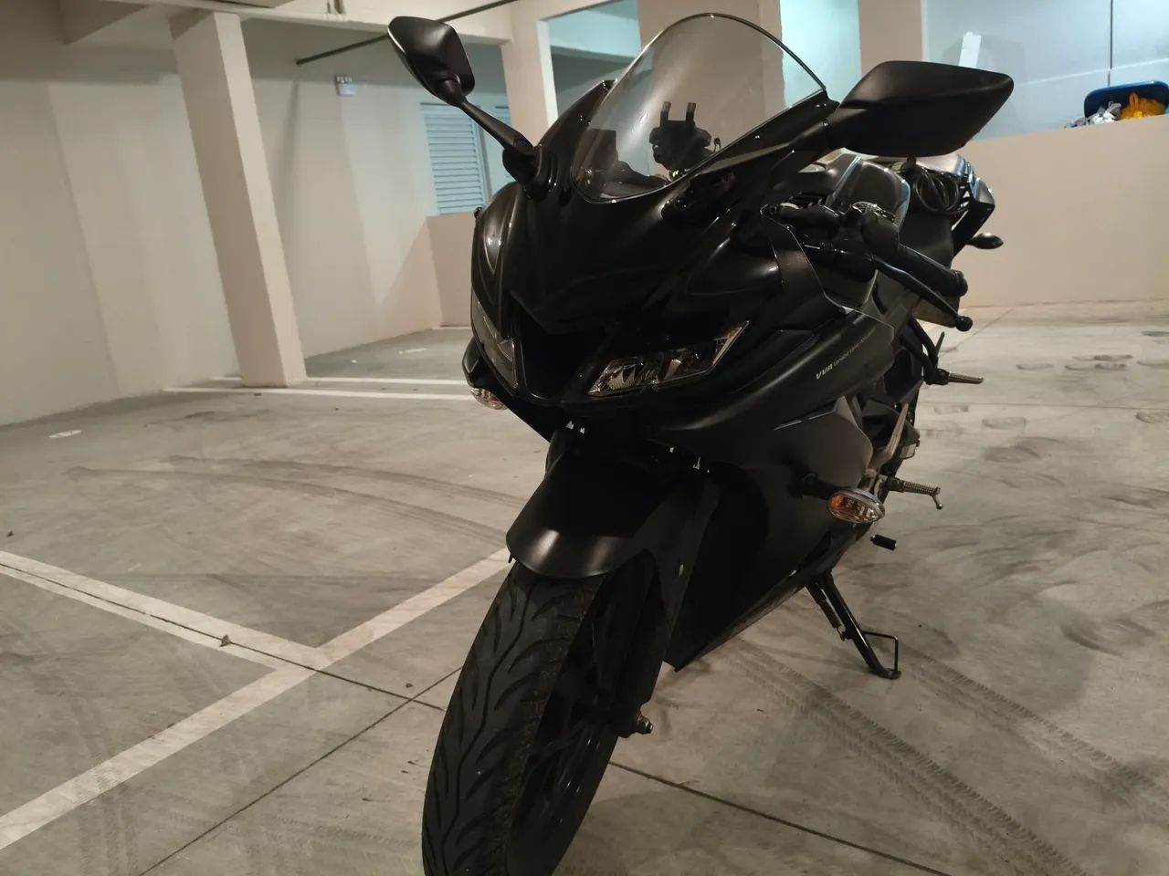 Yamaha R-15 único dono