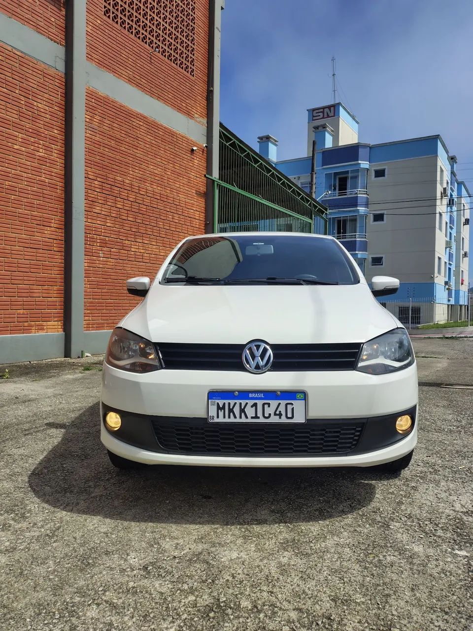 Volkswagen Fox 1.0 MI Total Flex 8V 5P 2014
