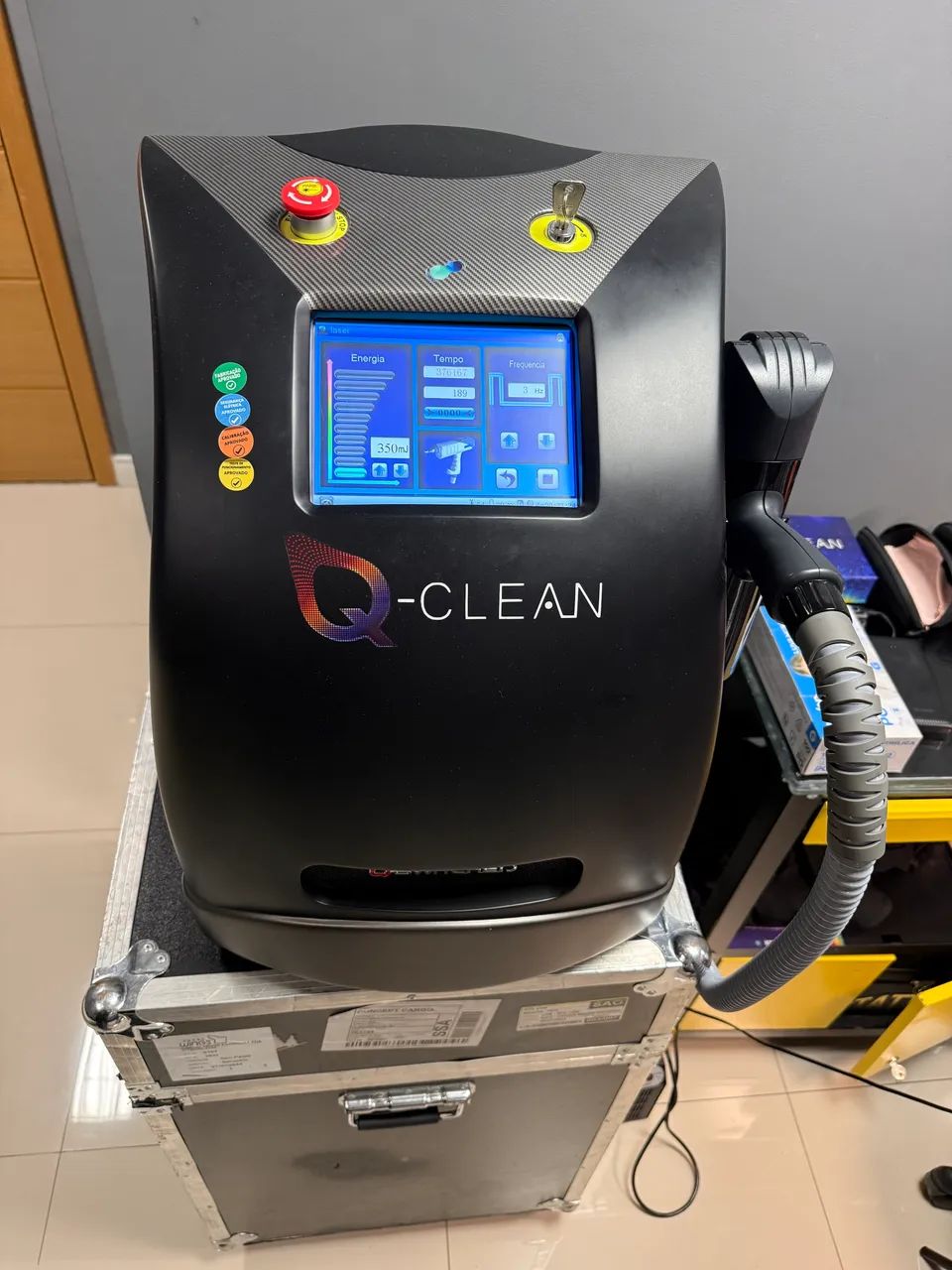 Máquina de Remoção a Laser Q-Clean