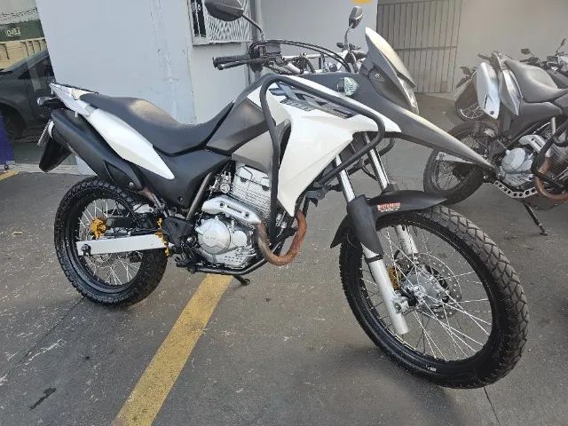 XRE 300 