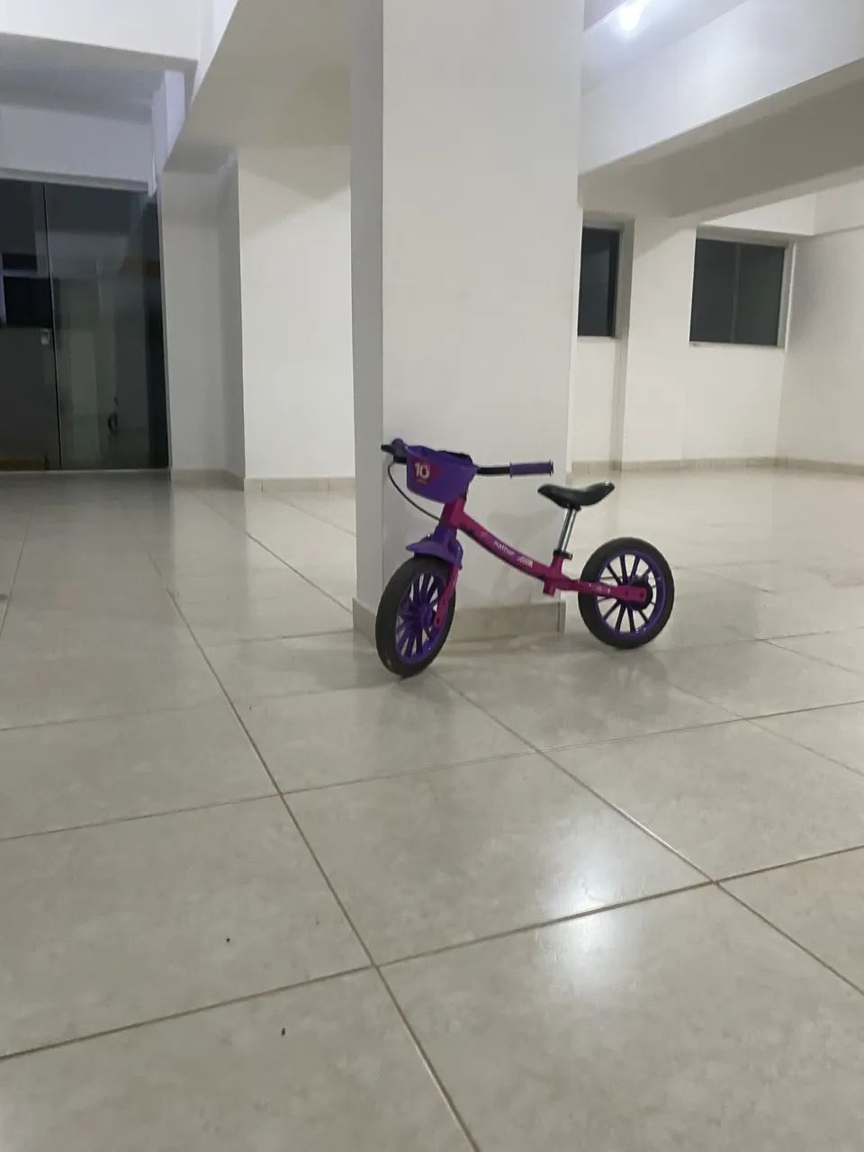 Bicicleta infantil de equilíbrio 