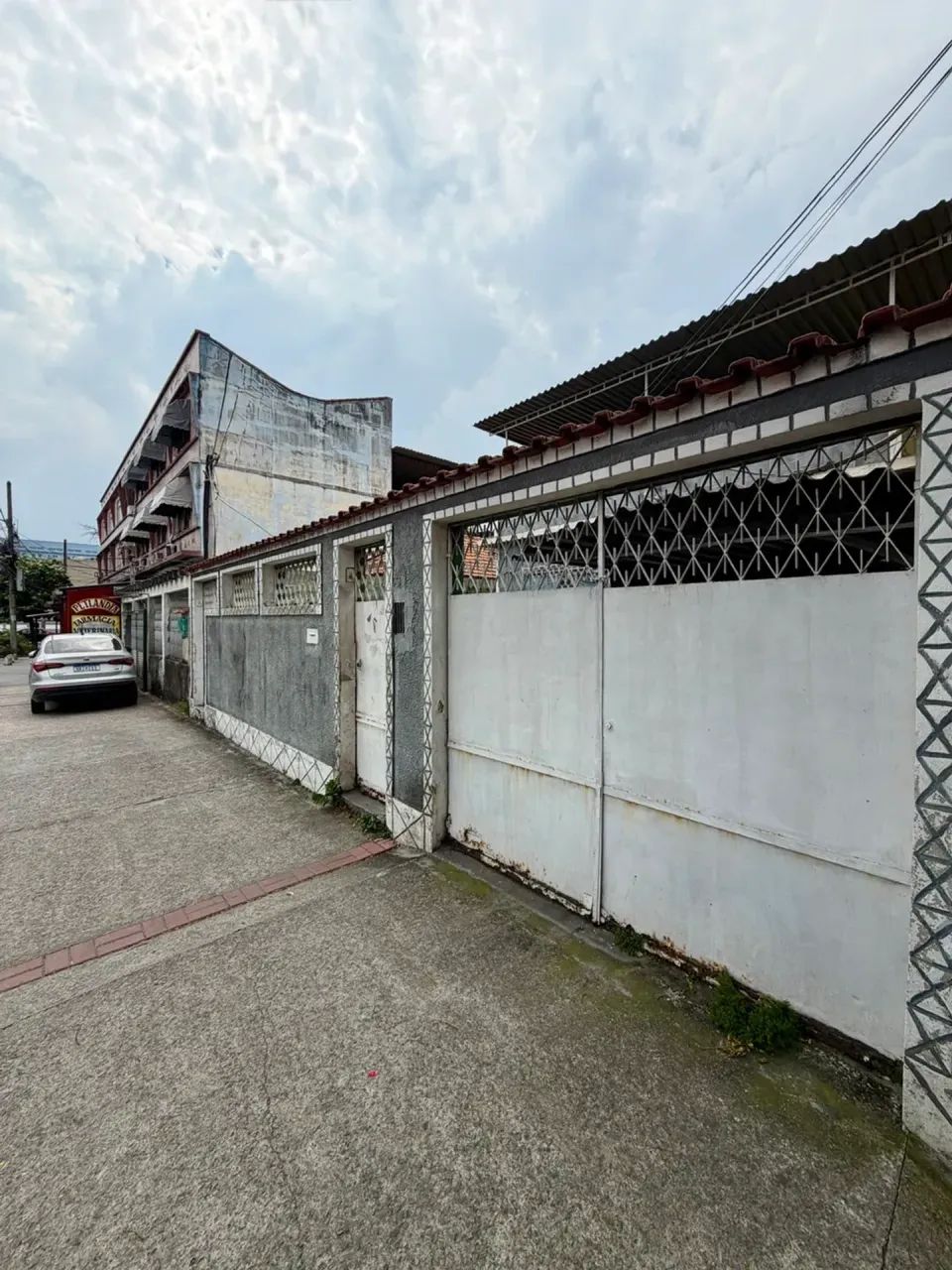 3 Casas no mesmo terreno, em Rocha miranda! - Foto 2