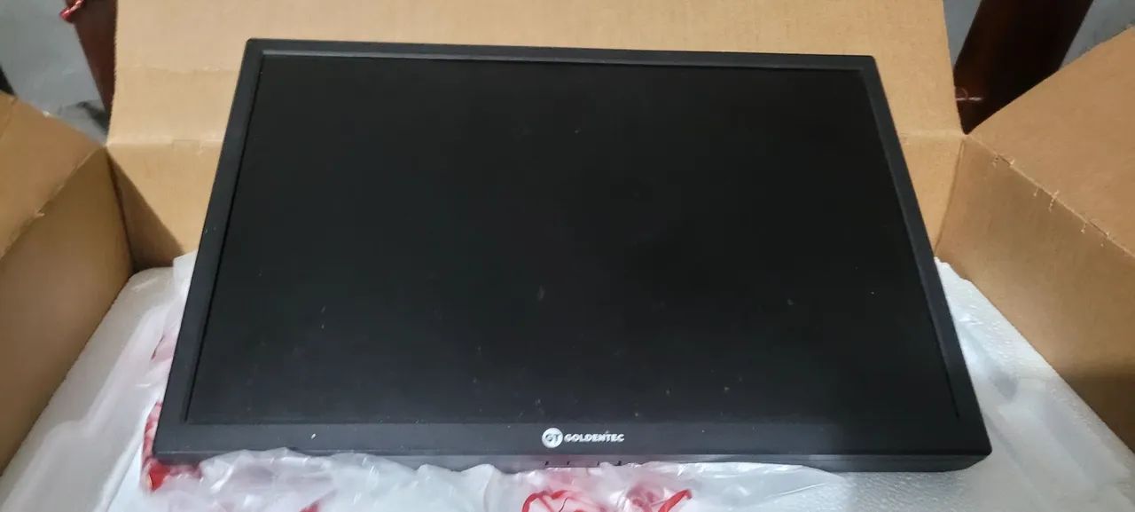 Monitor Goldentech 19 polegadas 