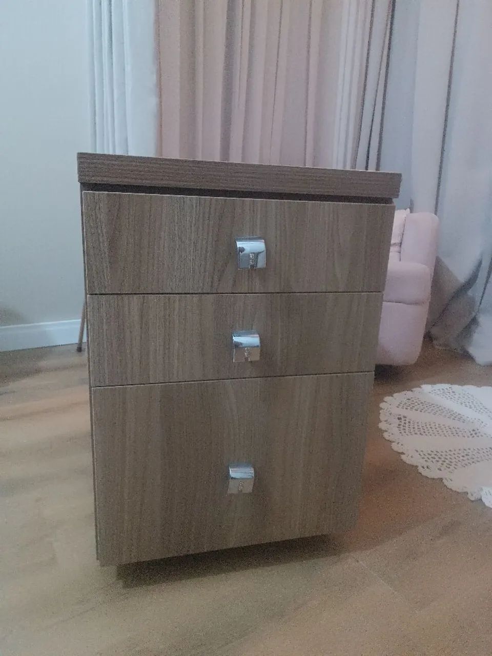 Mesa de cabeceira 