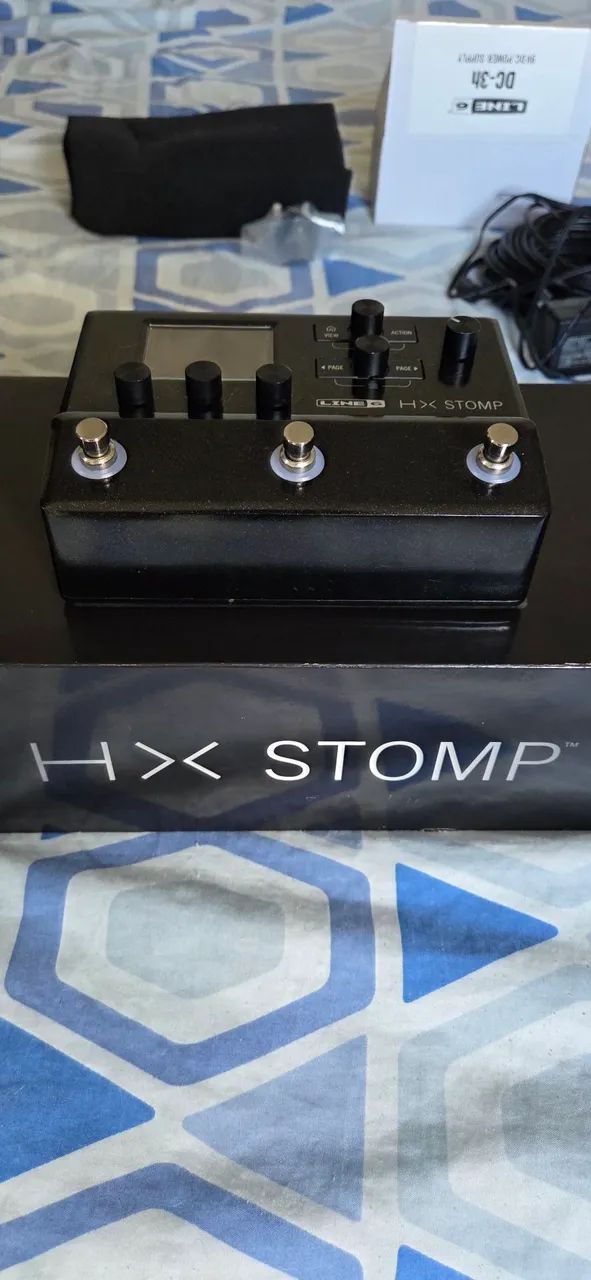 Pedaleira Line 6 HX Stomp Multi-efeitos Guitarra e Baixo - Foto 3