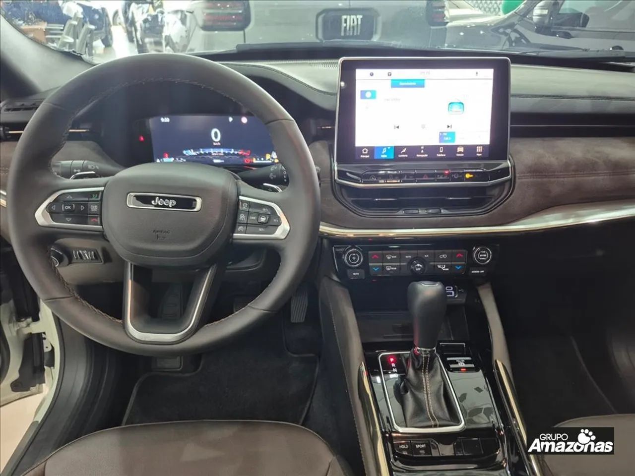 Jeep Commander Overland T270 1.3 TB Flex Aut., foto 12 de 20