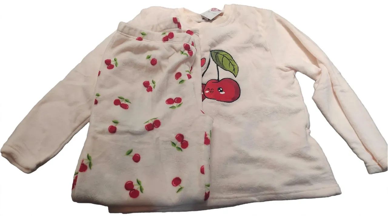 Conjunto Pijama plush Bella