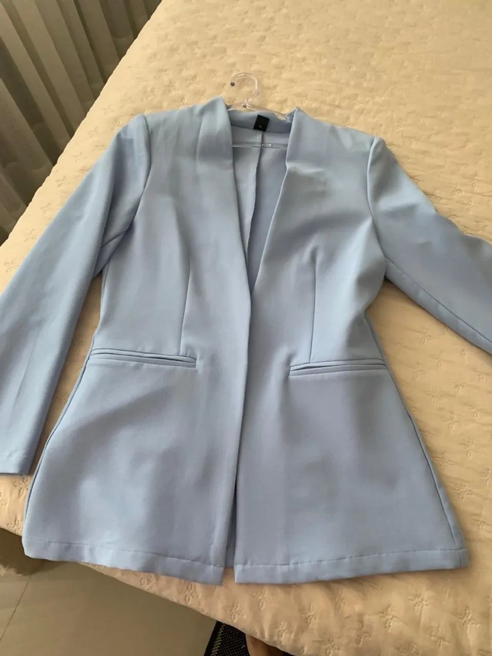 Blazer modelo Zara - Azul bebê 