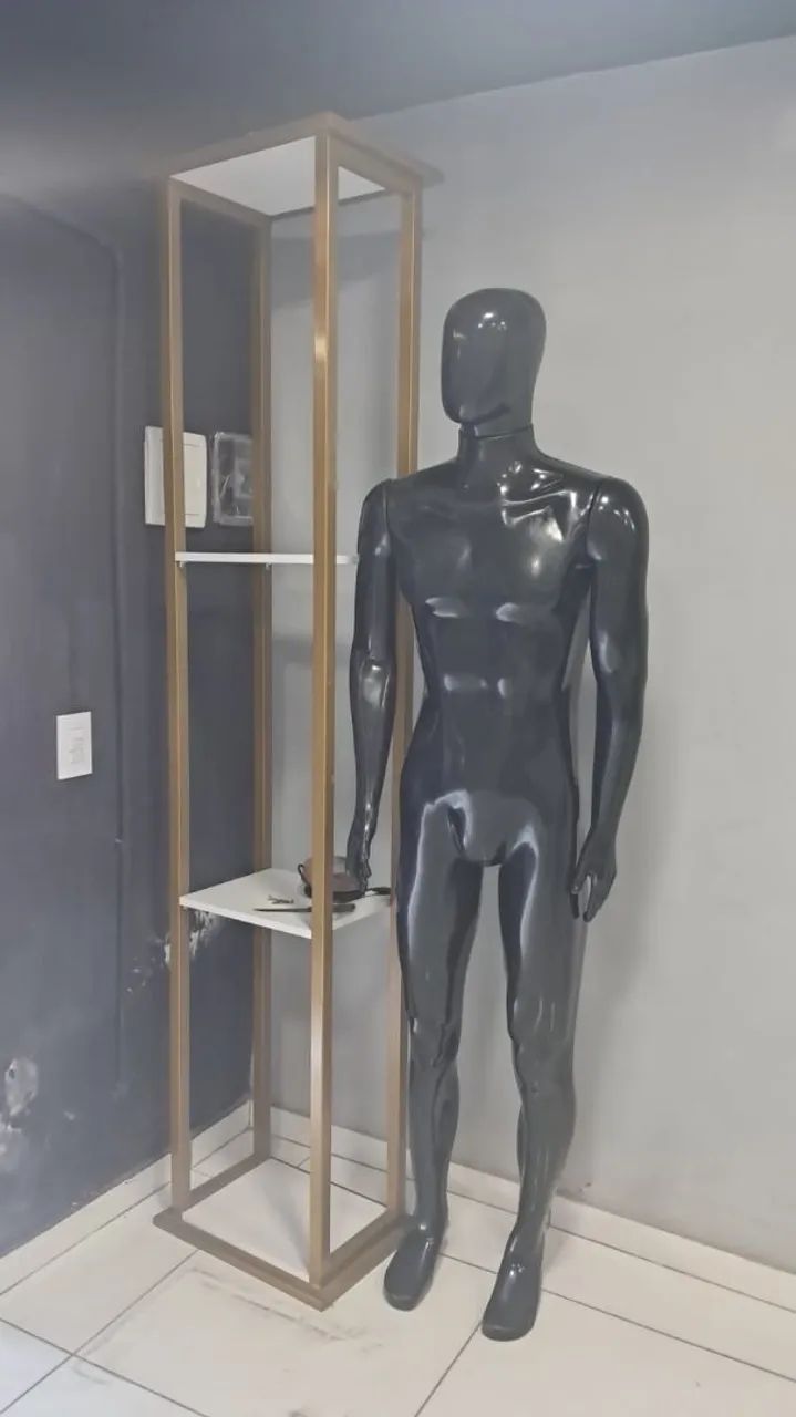 Maniquim masculino 