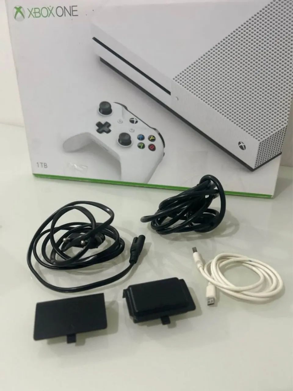XBOX ONE S 1TB - Foto 3