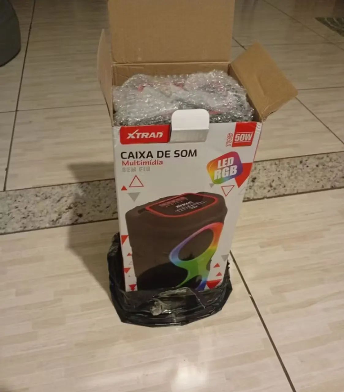 Caixa de Som Bluetooth com RGB - Foto 2