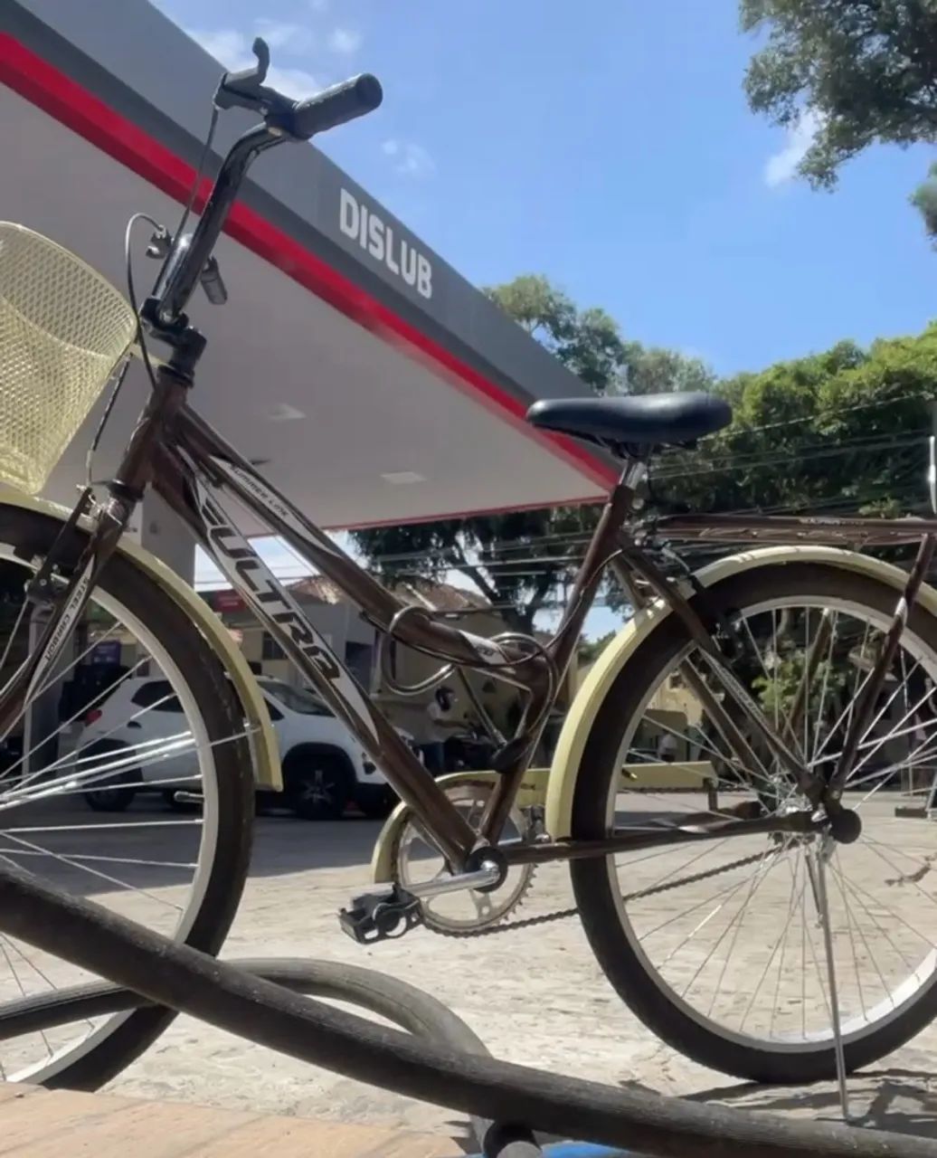 Bicicleta semi nova usada pouquíssimas vezes - Foto 2