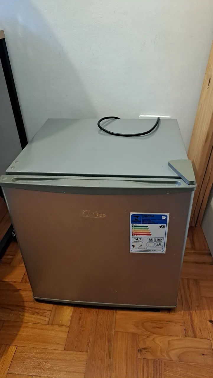FRIGOBAR MIDEA 45L, NÃO FUNCIONA
