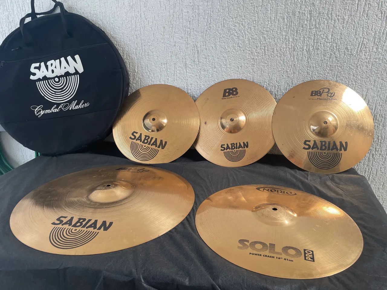 Jogo de pratos sabian para bateria 