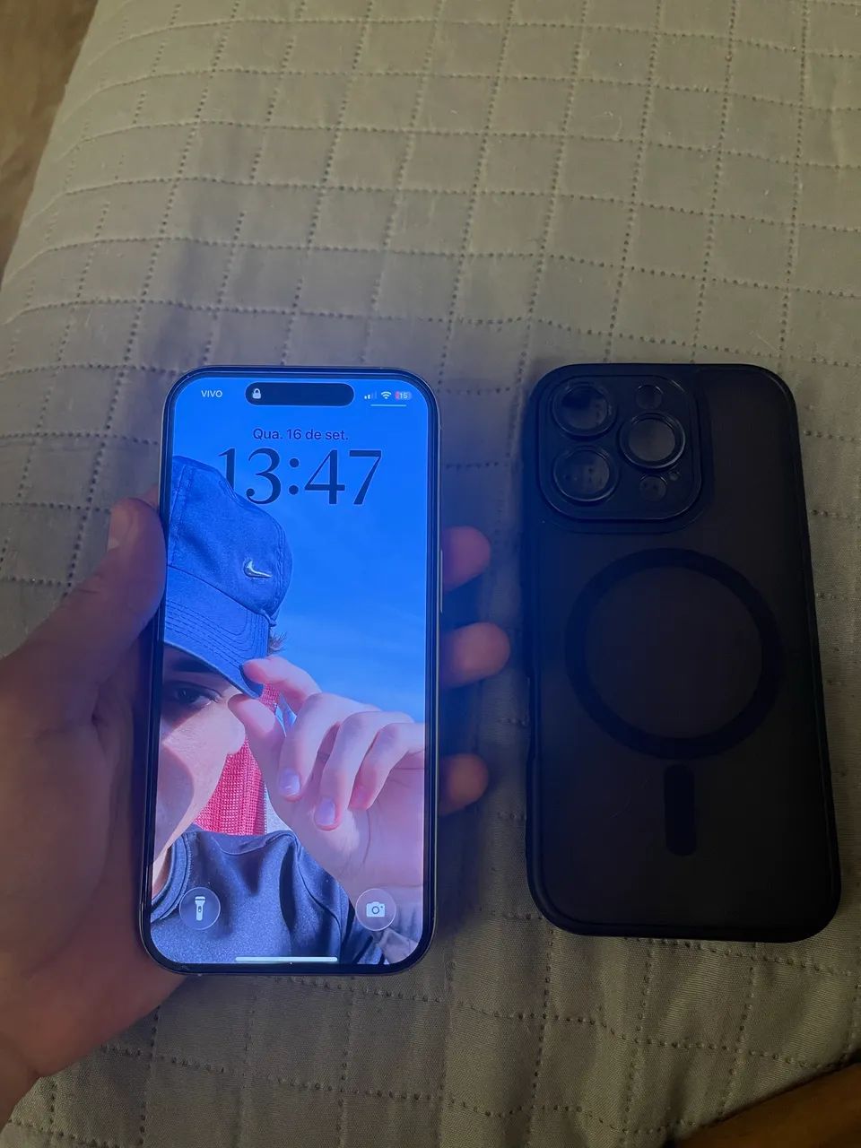 IPHONE 16 PRO  - Foto 3