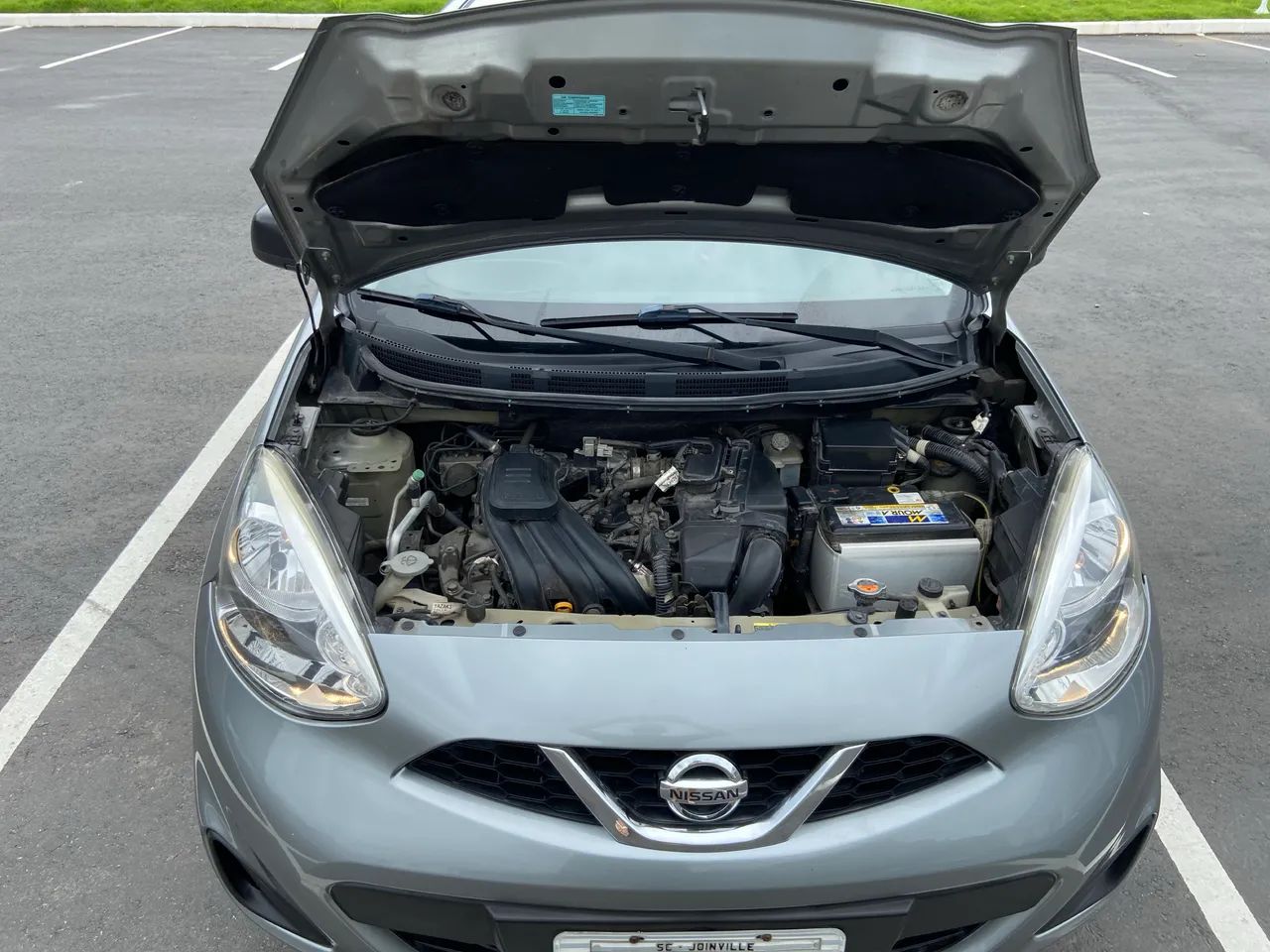 Nissan March 2016