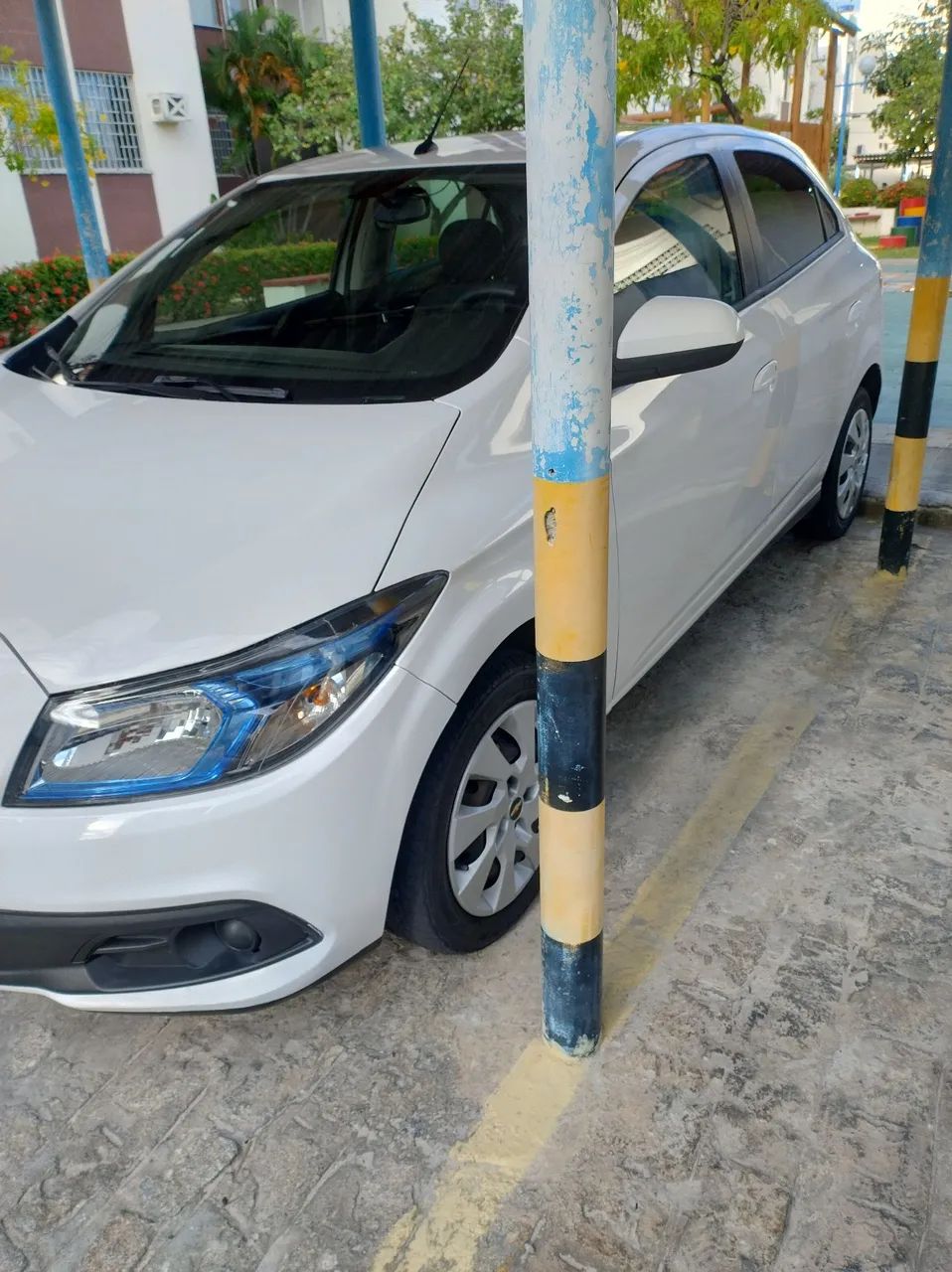 Chevrolet Onix Hatch LT 1.4 8V Flex Power Mec. 4P 2015 - Foto 5