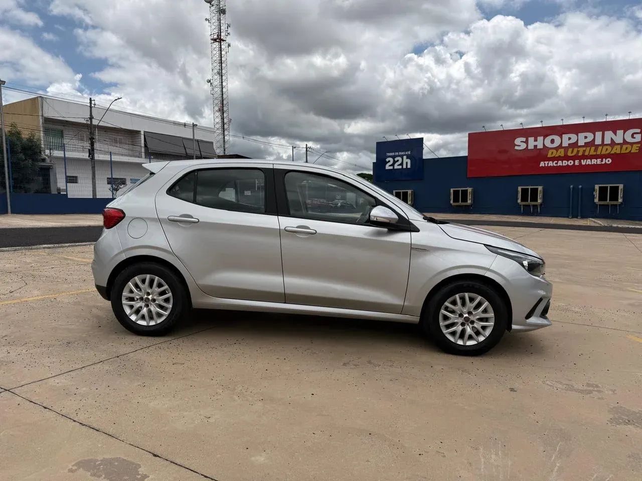 Fiat Argo Precision 1.8 16V Flex Mec. 2018 - Foto 4
