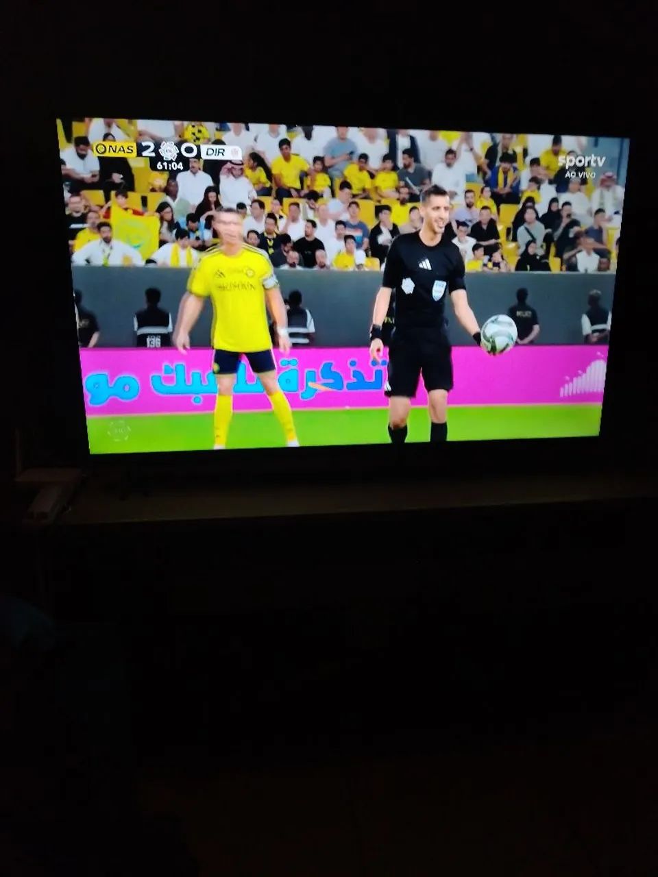 Vende TV 65 polegagas