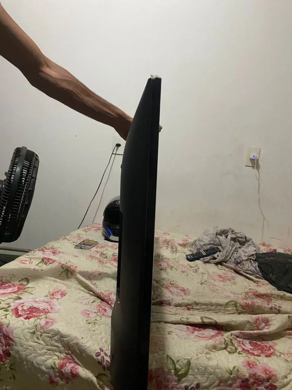 LG tv 43 polegadas  <br>43 polegadas <br>Único dodo - Foto 2