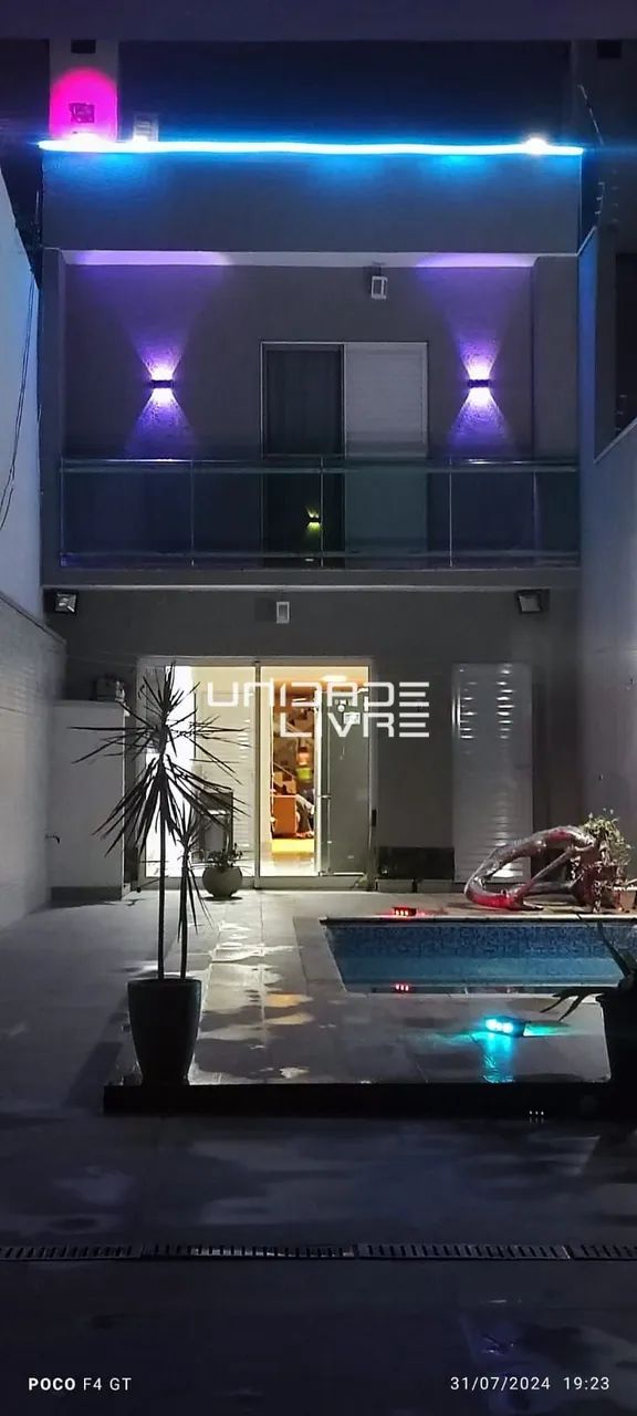 Casa na Vila Oliveira com 4 suítes