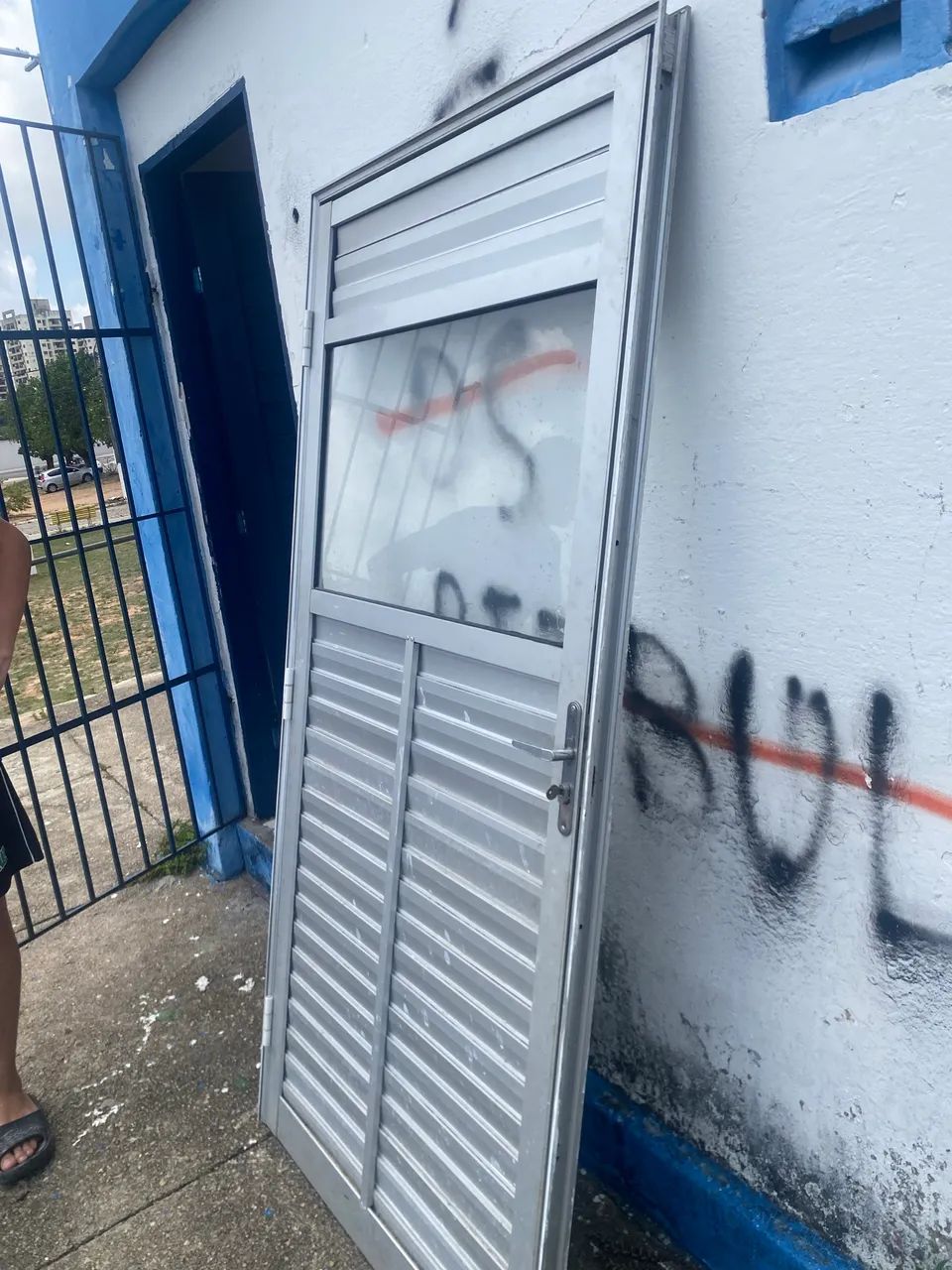 Porta de alumínio  - Foto 4