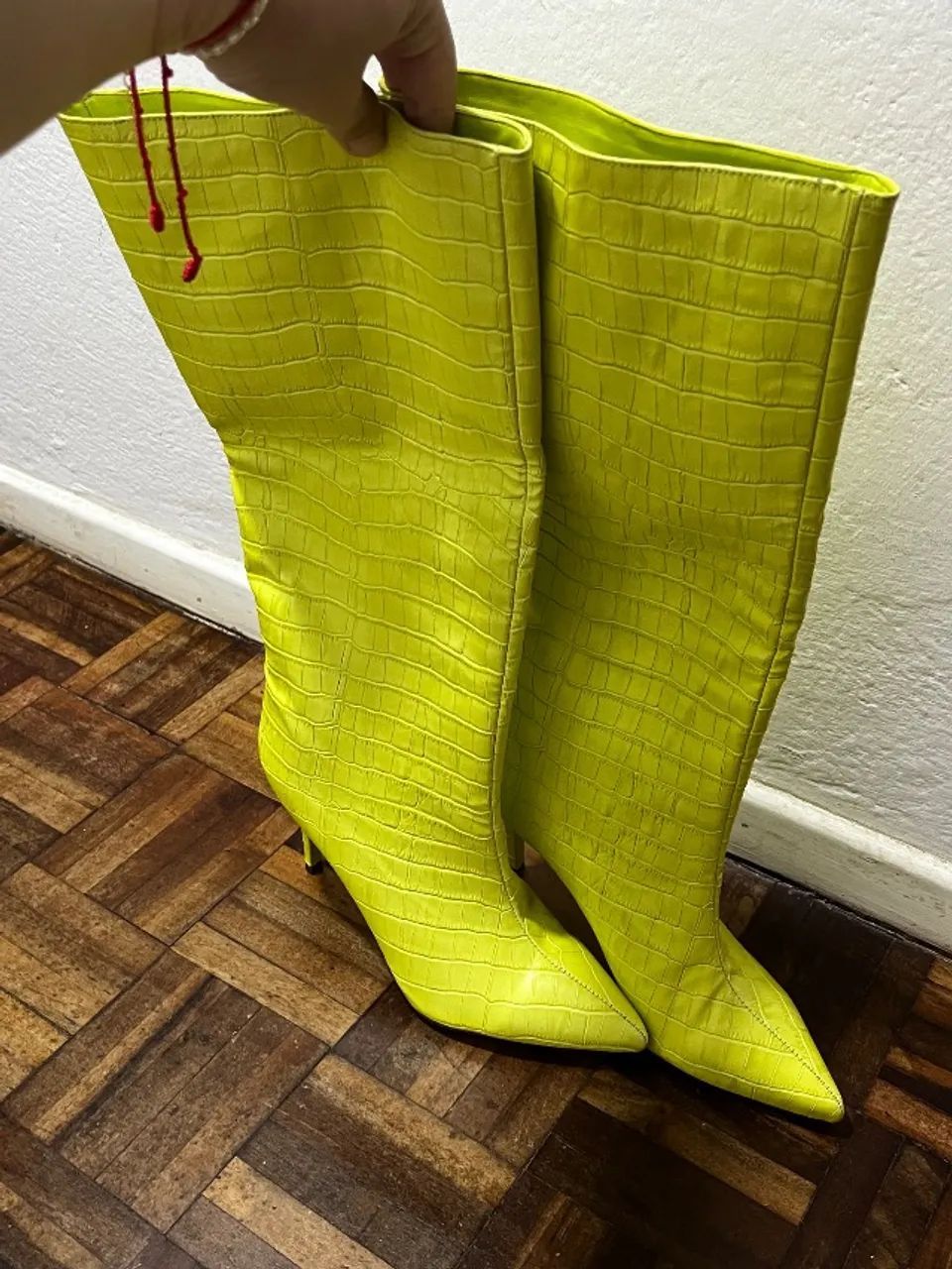 Bota Arezzo, verde neon, tamanho 37 nunca usada  - Foto 5