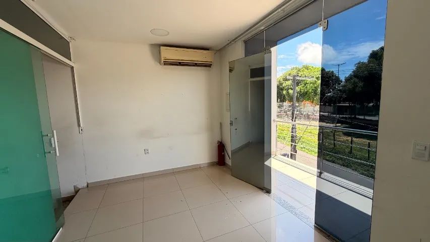 PRÉDIO COMERCIAL PARA LOCAÇÃO NA AV. SUMAÚMA, BAIRRO MONTE DAS OLIVEIRAS  - Foto 2