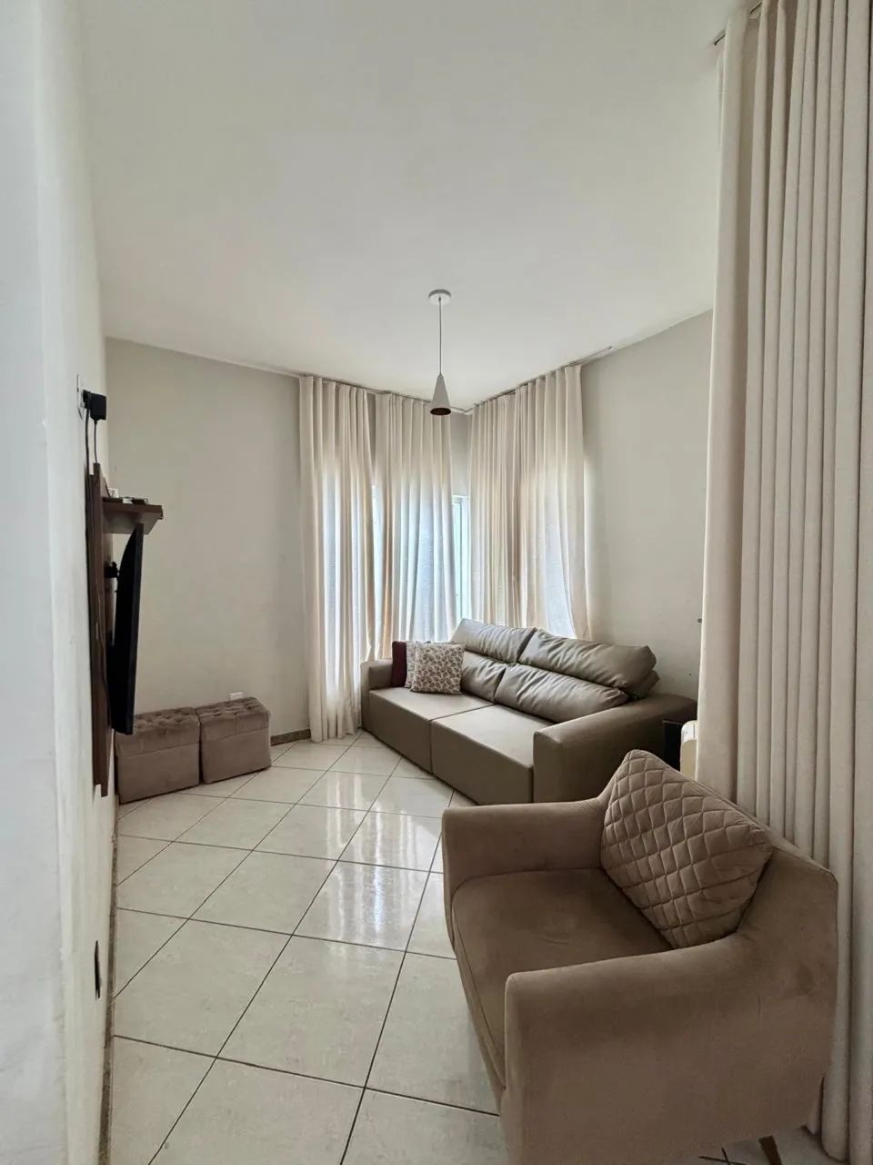 Excelente casa com três quartos com suíte  - Foto 2