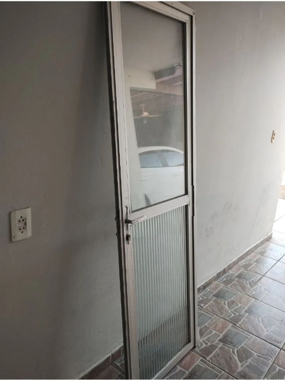 Porta de alumínio com forra