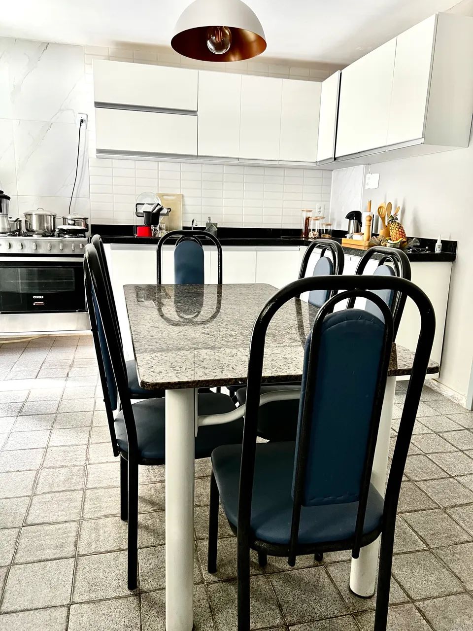 Conjunto de mesa com 6 cadeiras  - Foto 3