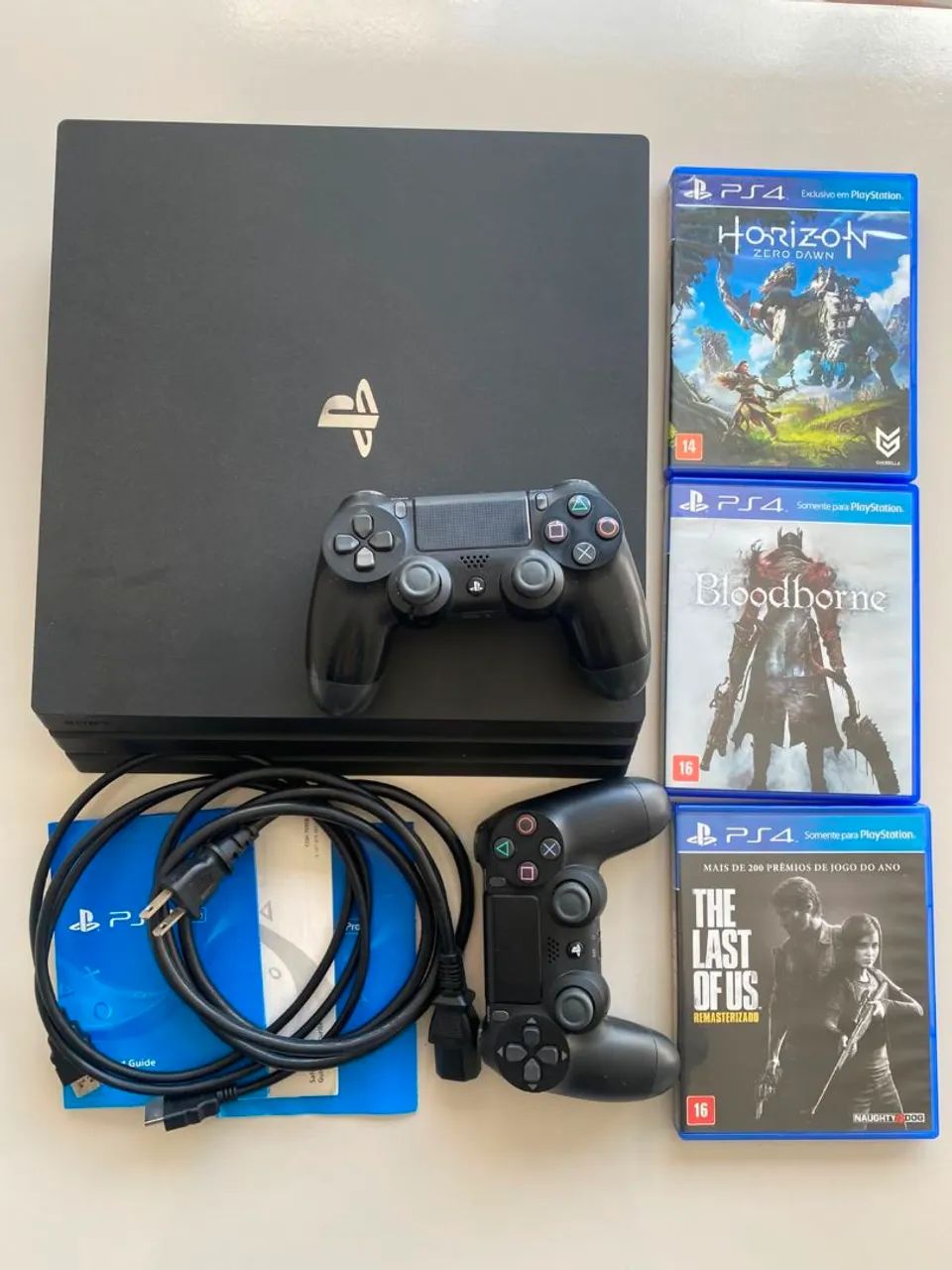 PS4 Pro 1TB Impecável | Lacrado de Fábrica | 1 Controle Original +