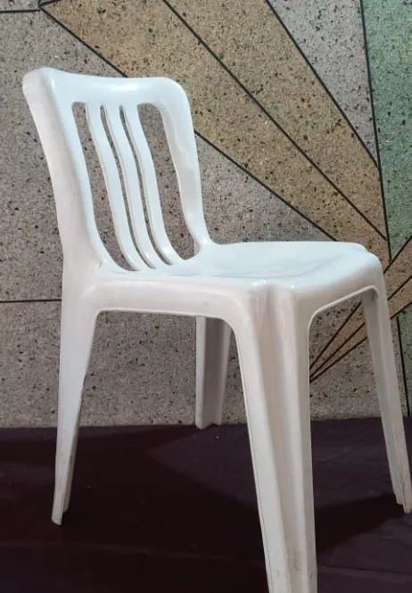 Cadeira plástica valor por unidade  - Foto 2