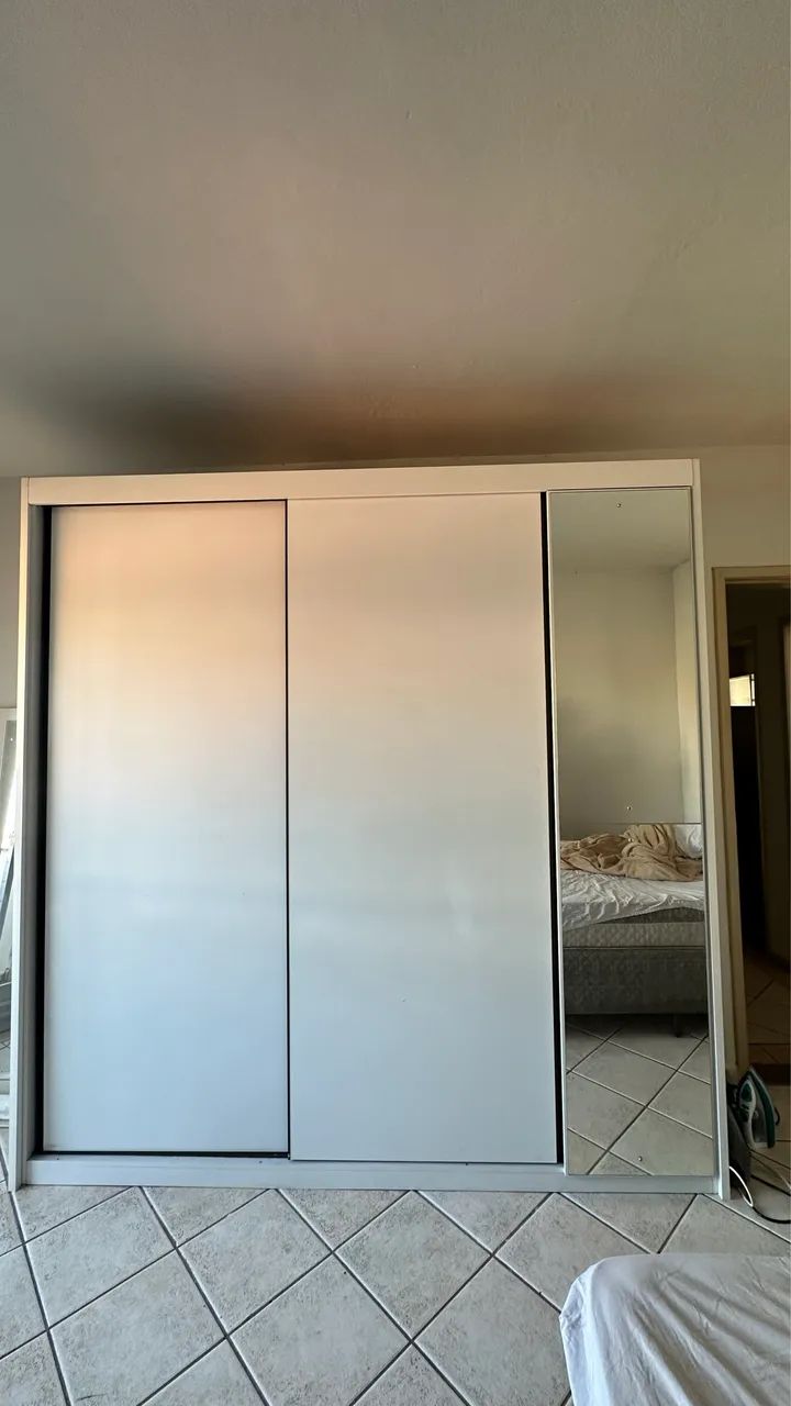 Guarda Roupa 
