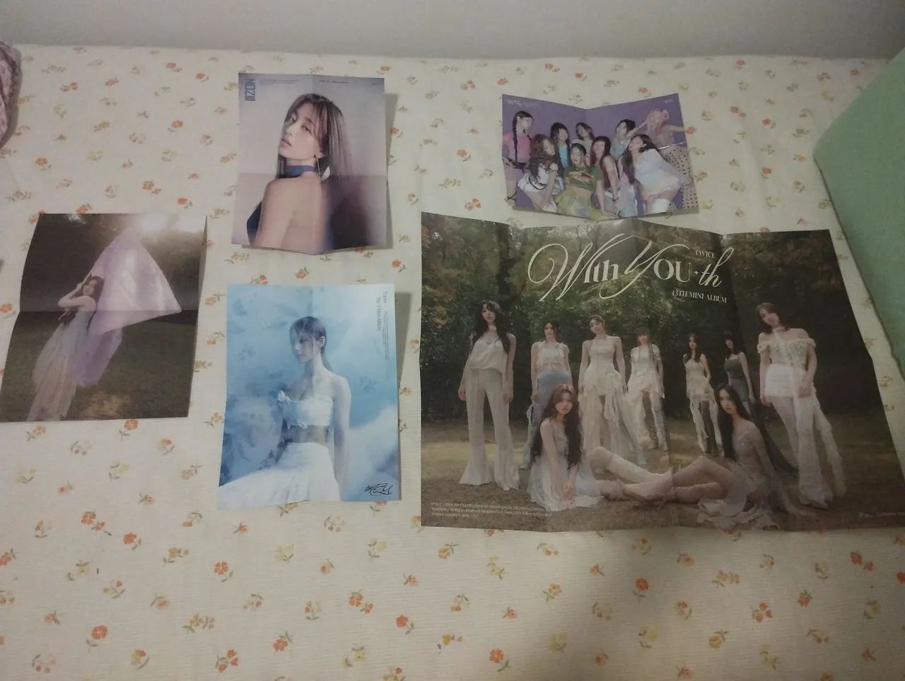 Posters TWICE Oficiais - Foto 4