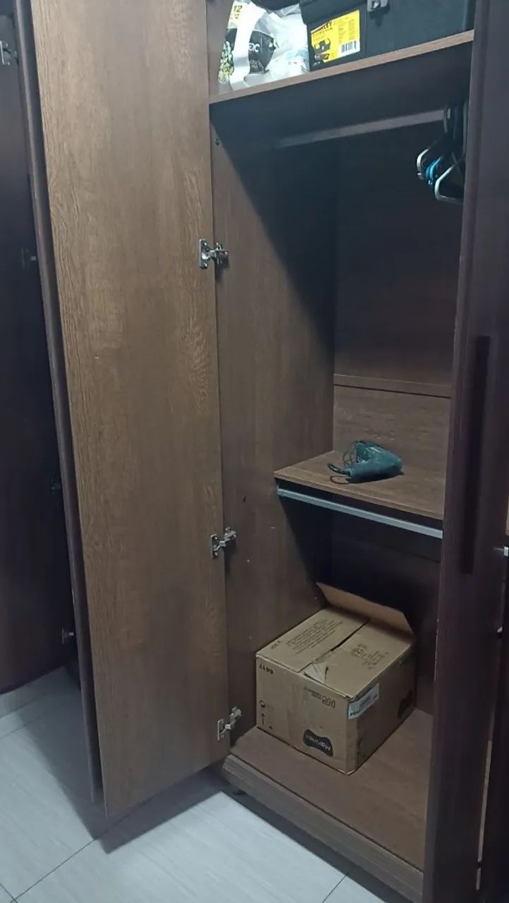 Guarda roupa Semi-novo sem avarias 65570171182082122