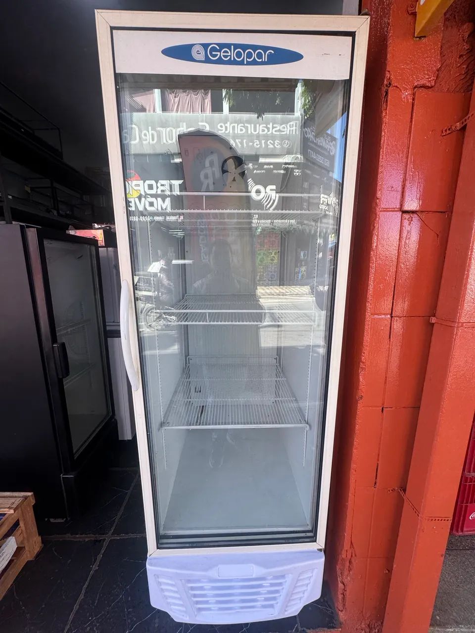 Cooler expositor vertical Refrigerado Gelopar - Foto 5