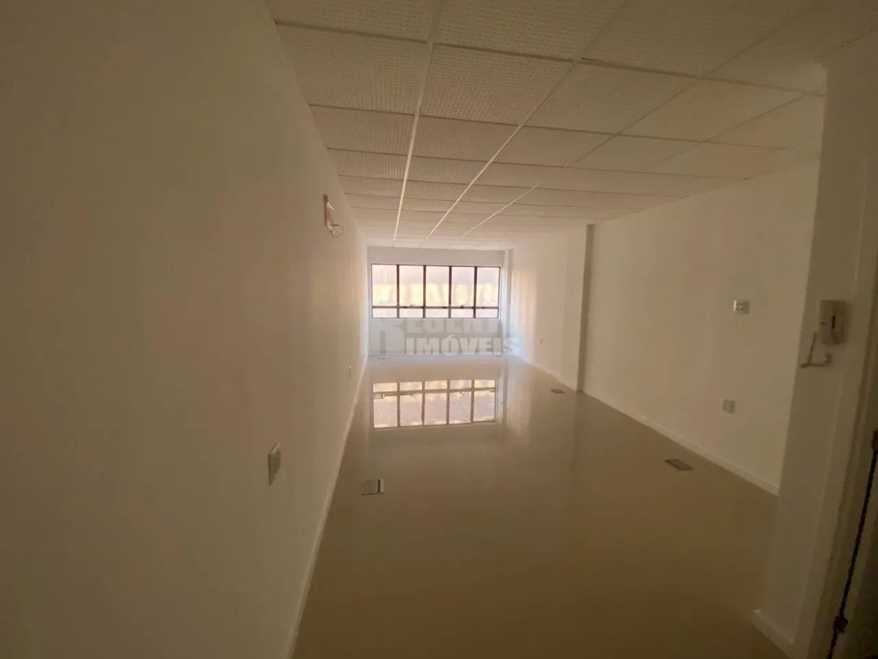 Ótima sala comercial para locação no bairro Itacorubi! - Foto 3